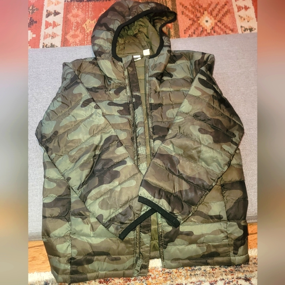 Boys Gap army alternative down jacket xs